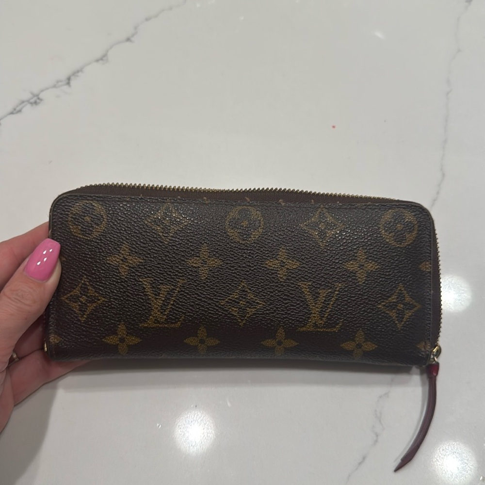 Authentic Louis Vuitton clemence wallet